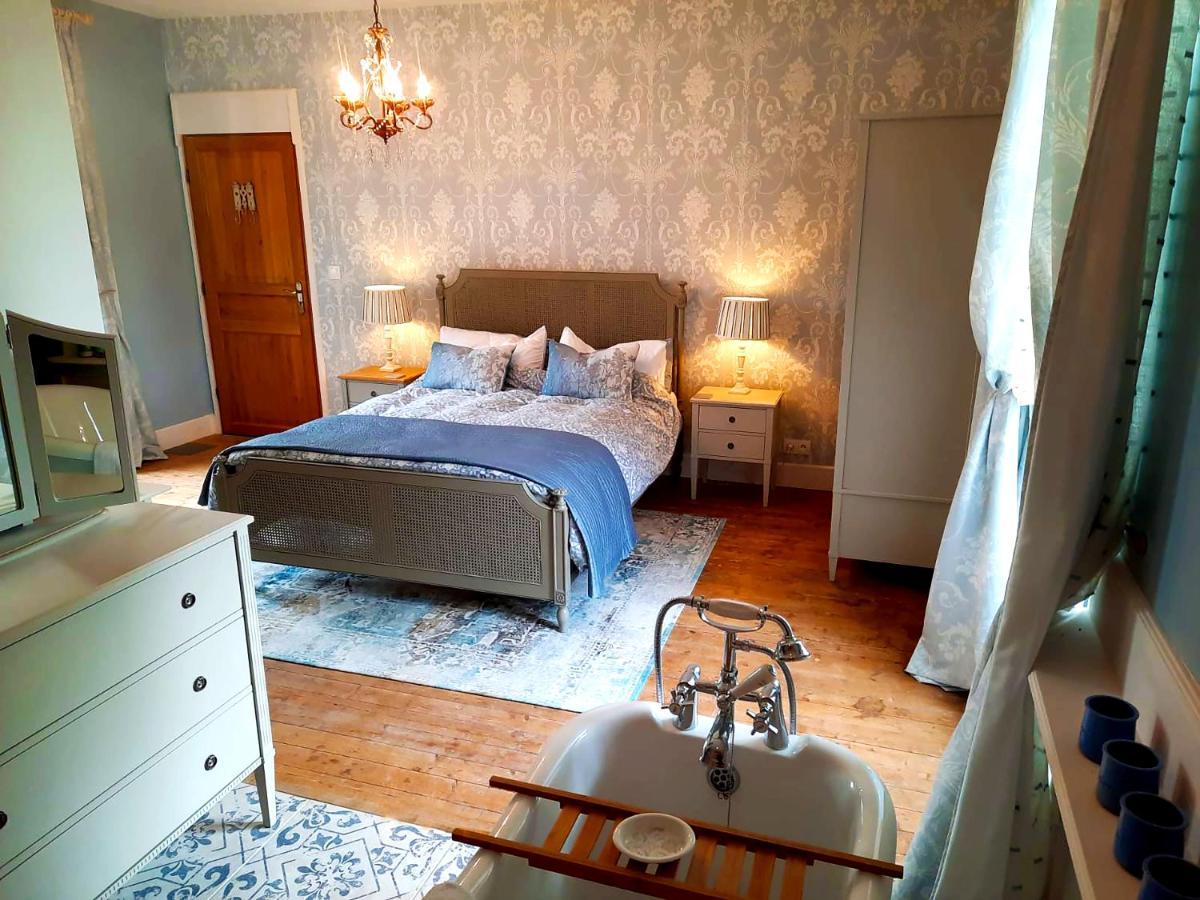 Logis De Tirac Bed & Breakfast Lorignac Dış mekan fotoğraf
